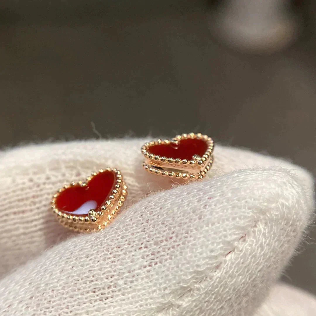 [Glow Muse]HEART CARNELIAN STUD EARRINGS