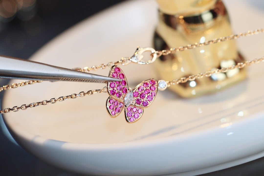 [Glow Muse]BUTTERFLY RED DIAMOND ROSE GOLD NECKLACE