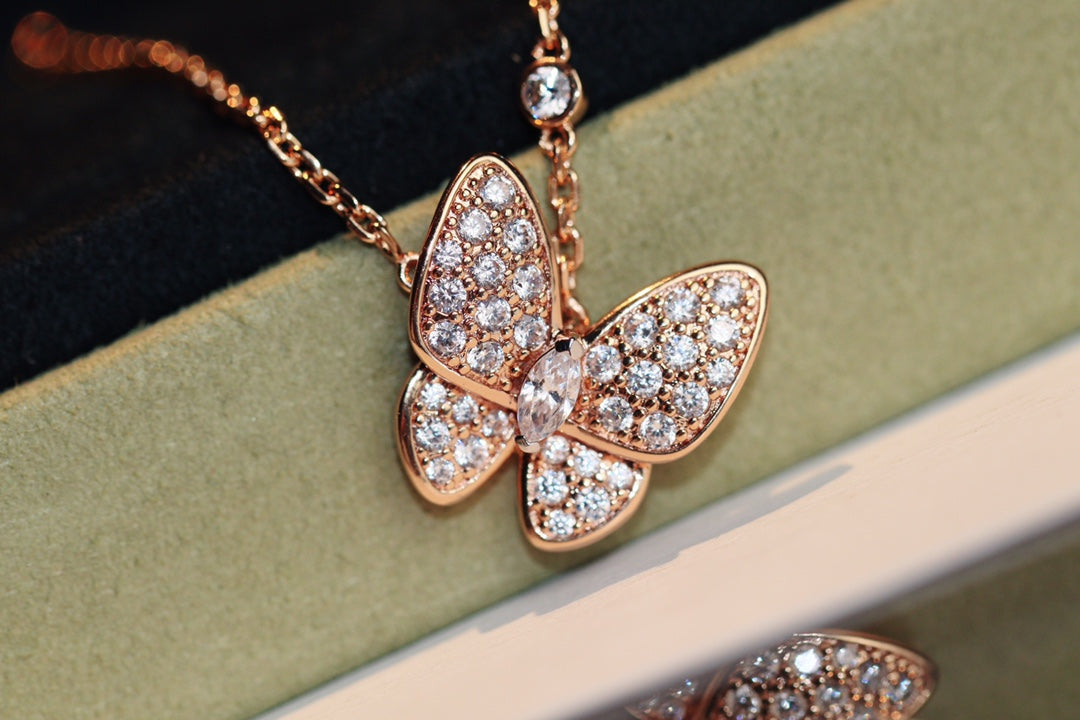 [Glow Muse]BUTTERFLY DIAMOND NECKLACE
