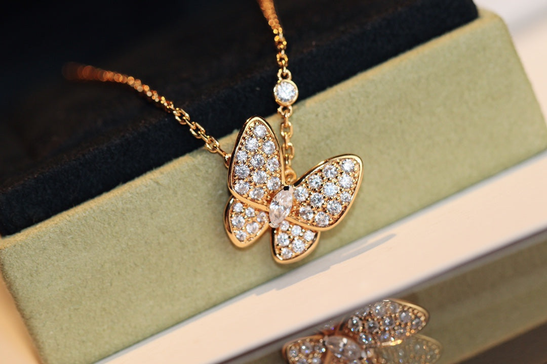[Glow Muse]BUTTERFLY DIAMOND NECKLACE