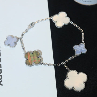 [Glow Muse]CLOVER BRACELET 5 MOTIFS MOP CHALCEDONY SILVER