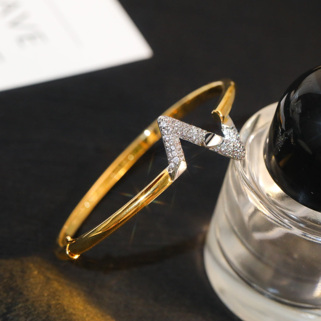 [Glow Muse]VOLTE UPSITE DOWN GOLD DIAMOND BRACELET