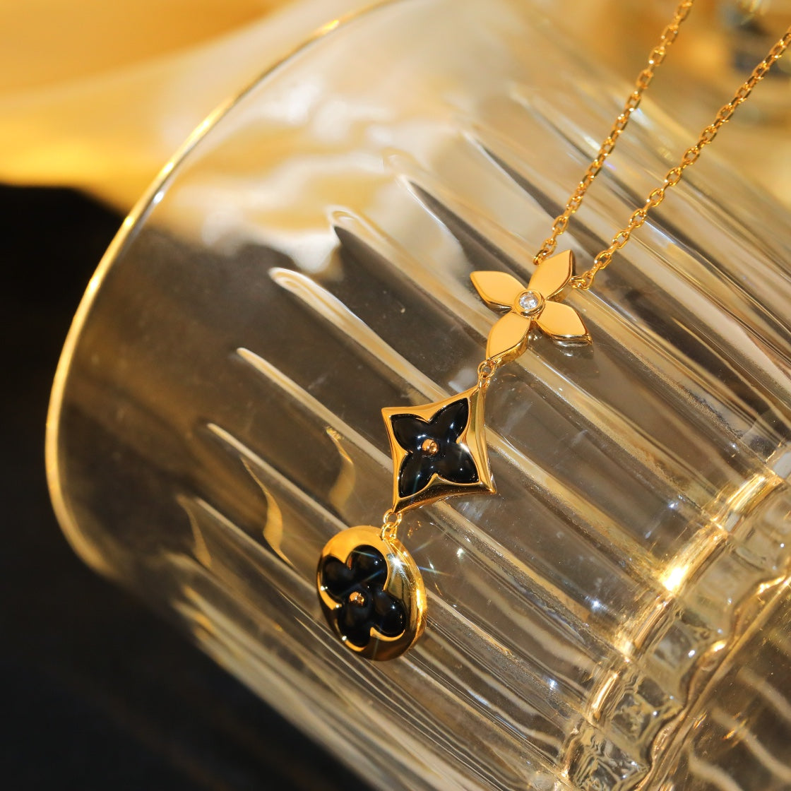 [Glow Muse]STAR AND SUN ONYX PINK GOLD NECKLACE