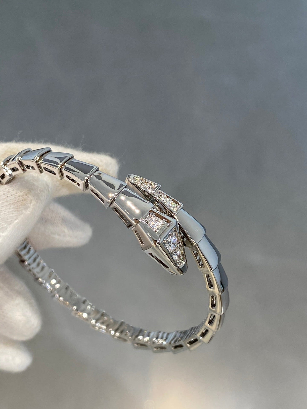[Glow Muse]SERPENTI BRACELET DIAMONDS SILVER