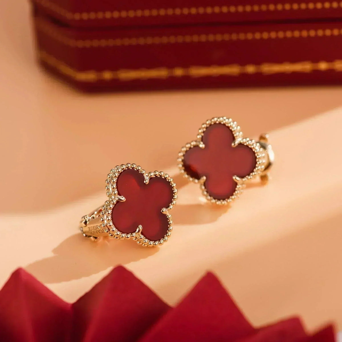 [Glow Muse]CLOVER MEDIUM 1 MOTIFS CARNELIAN  EARRINGS
