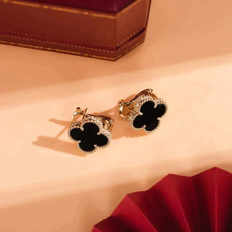 [Glow Muse]CLOVER MEDIUM 1 MOTIFS  ONYX STUD EARRINGS