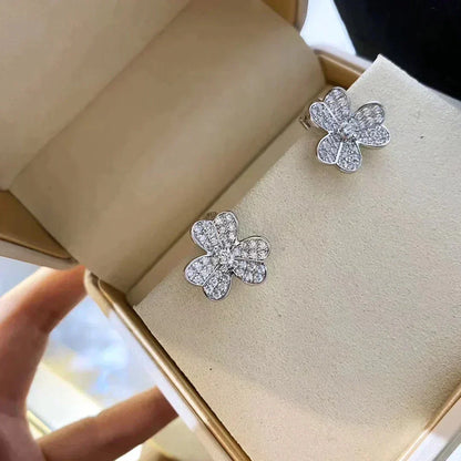 [Glow Muse]CLOVER COMOS DIAMOND EARRINGS SILVER