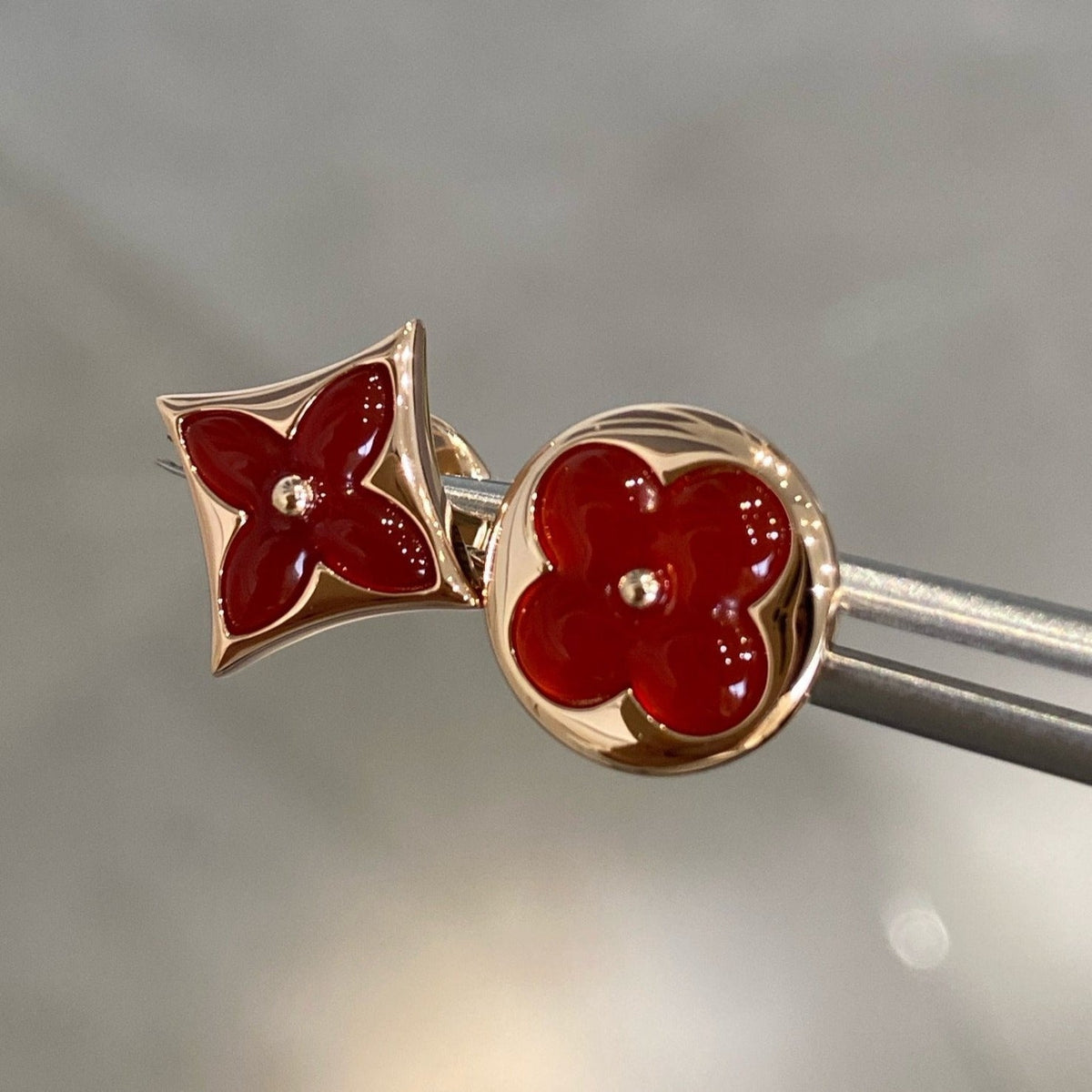 [Glow Muse]STAR AND SUN PINK GOLD CARNELIAN STUD EARRINGS