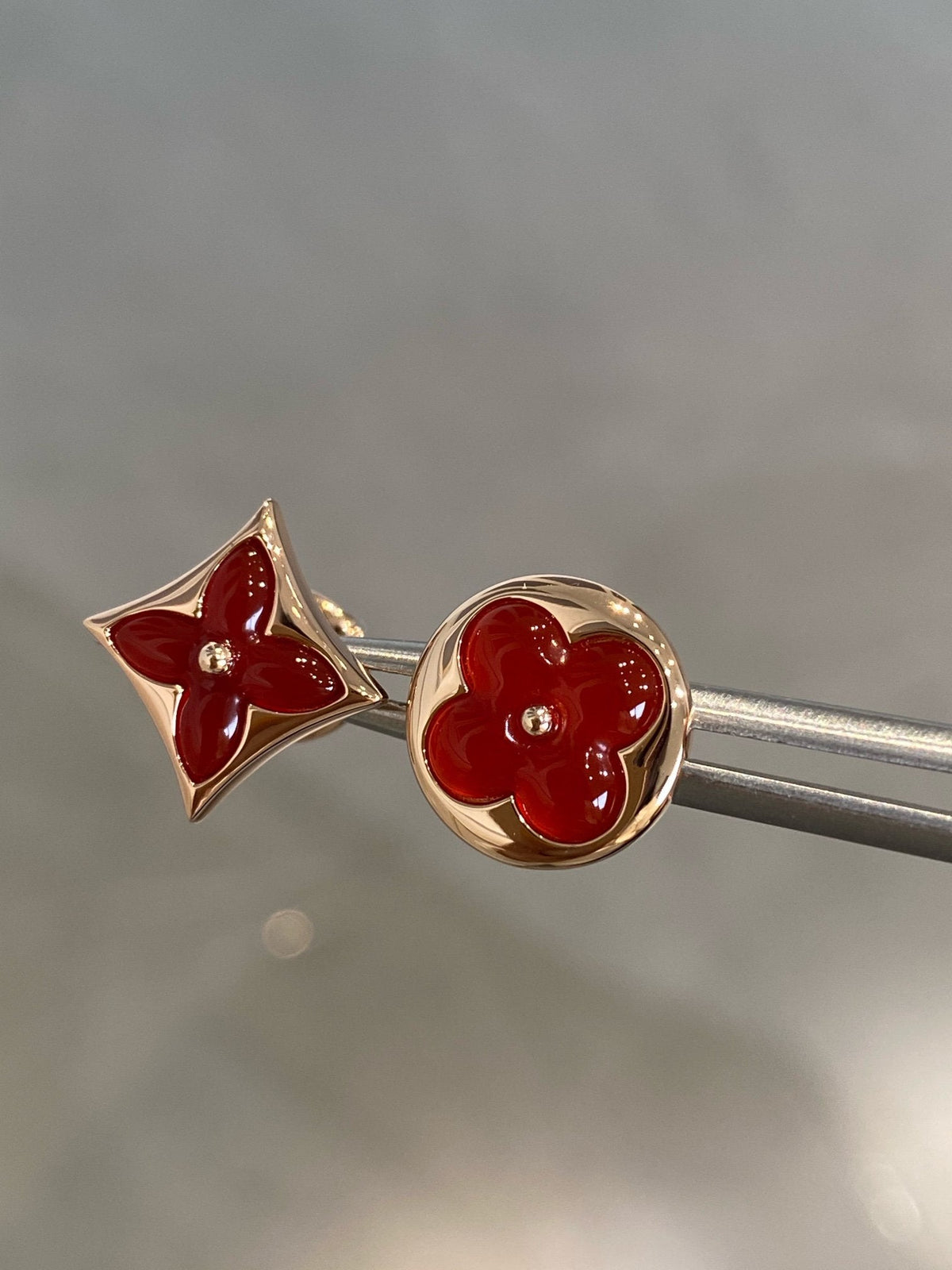 [Glow Muse]STAR AND SUN PINK GOLD CARNELIAN STUD EARRINGS