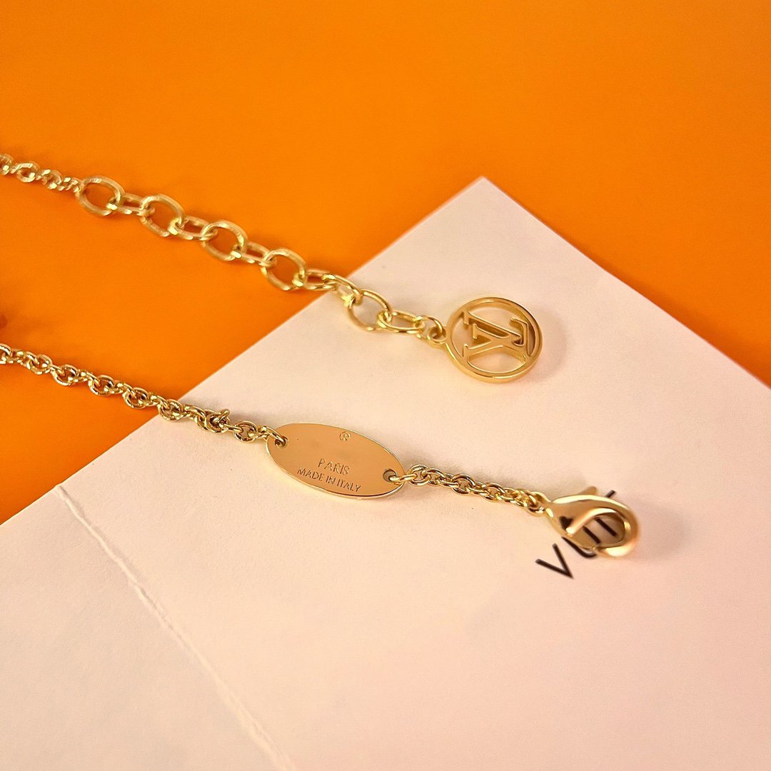[Glow Muse]LOGO STAR MOTIF GOLD BRACELET
