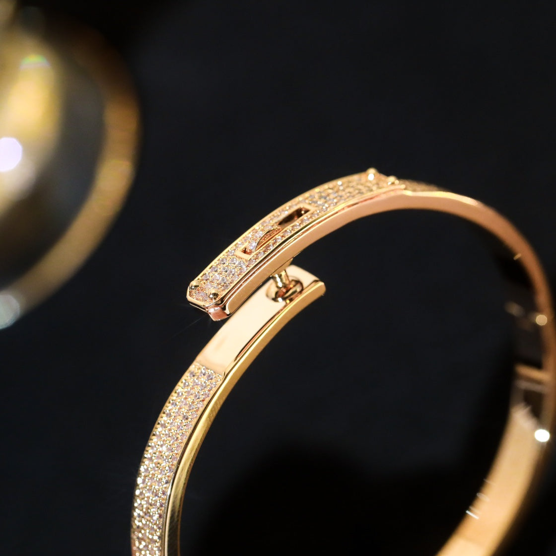 [Glow Muse]KELLY BRACELET DIAMOND PAVED