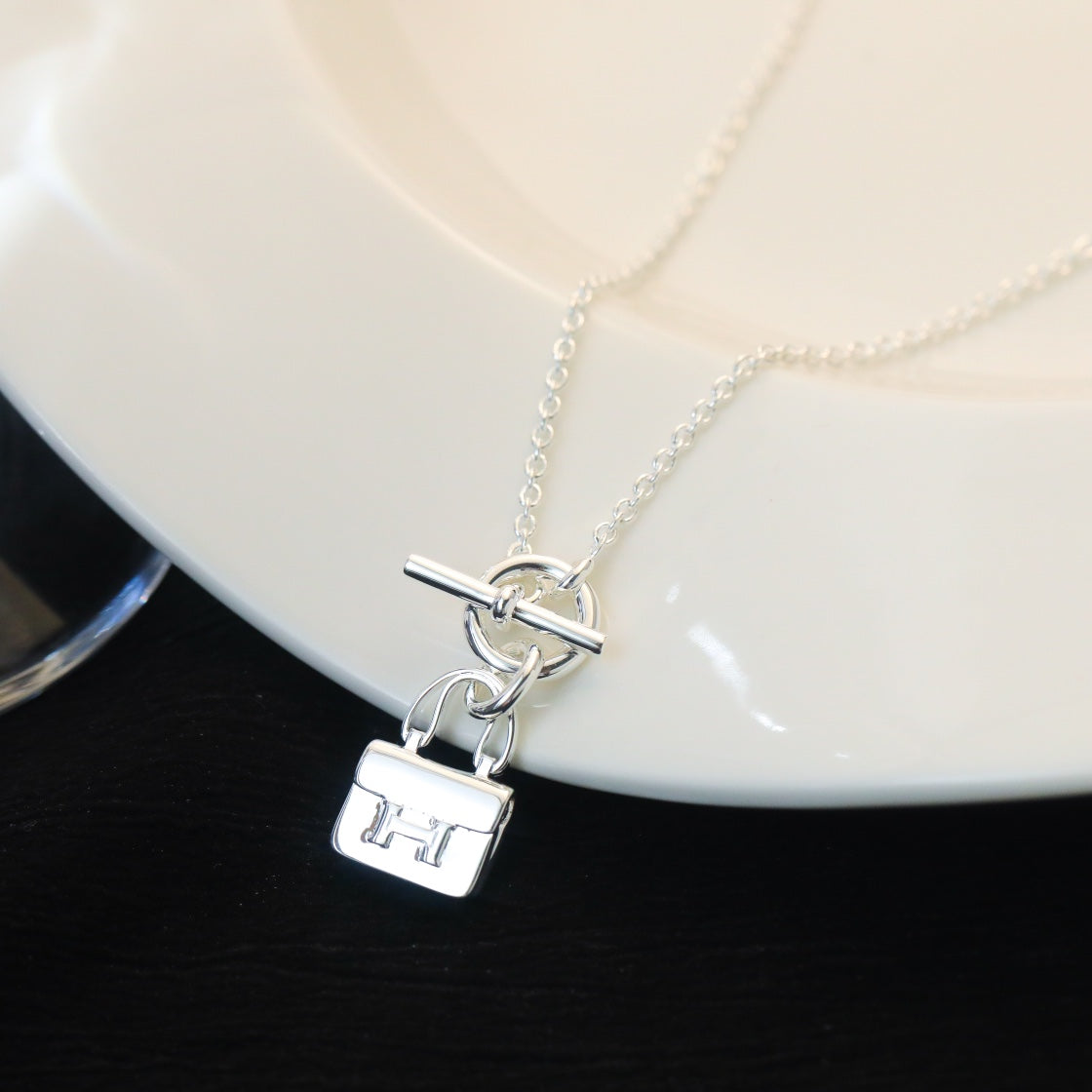 [Glow Muse]POP H PEDANT SILVER NECKLACE