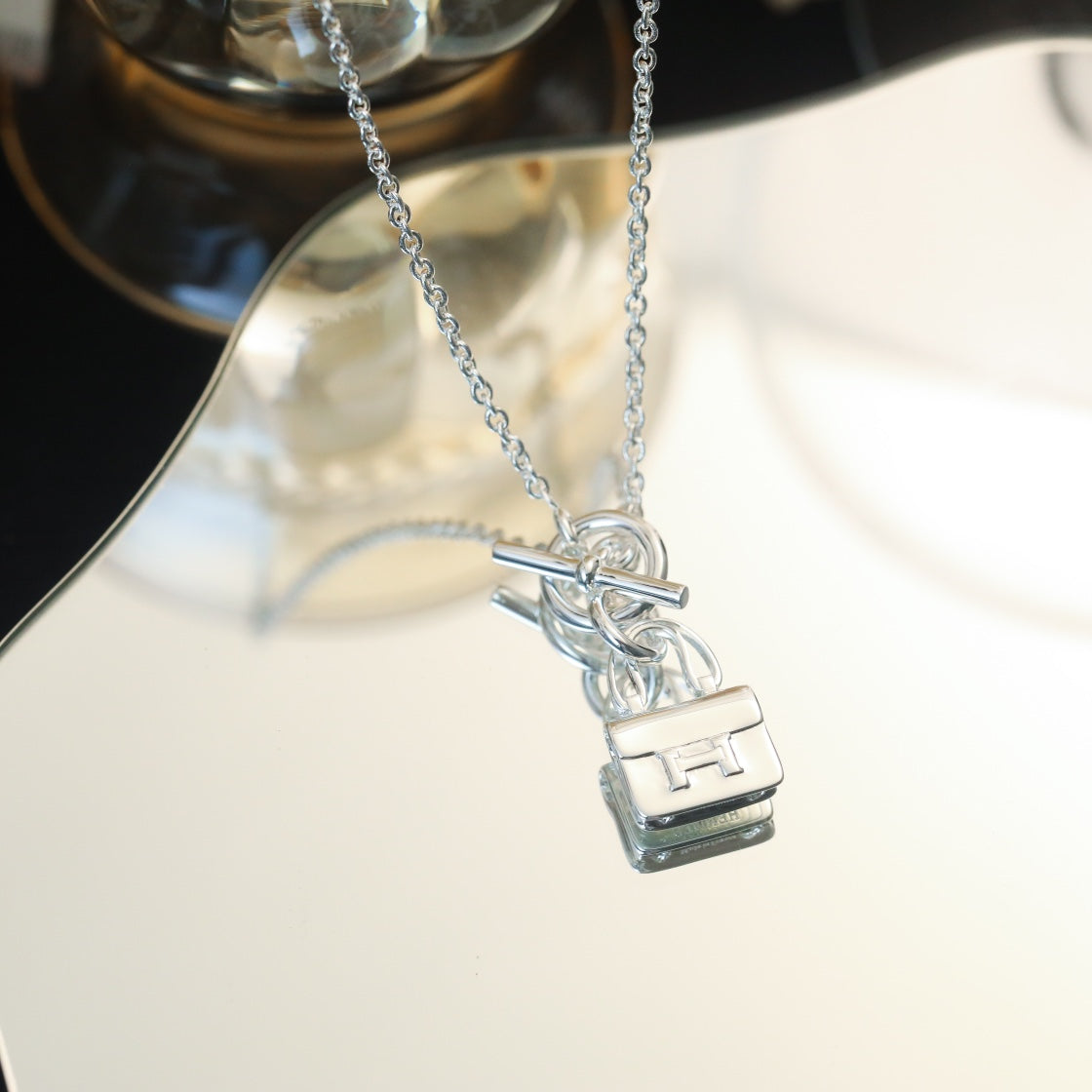 [Glow Muse]POP H PEDANT SILVER NECKLACE