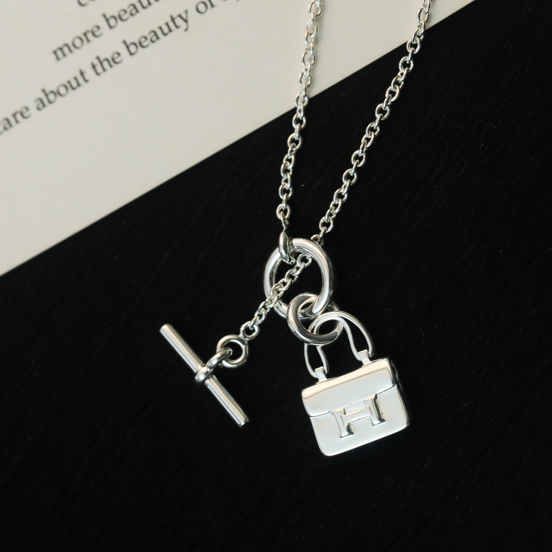 [Glow Muse]POP H PEDANT SILVER NECKLACE