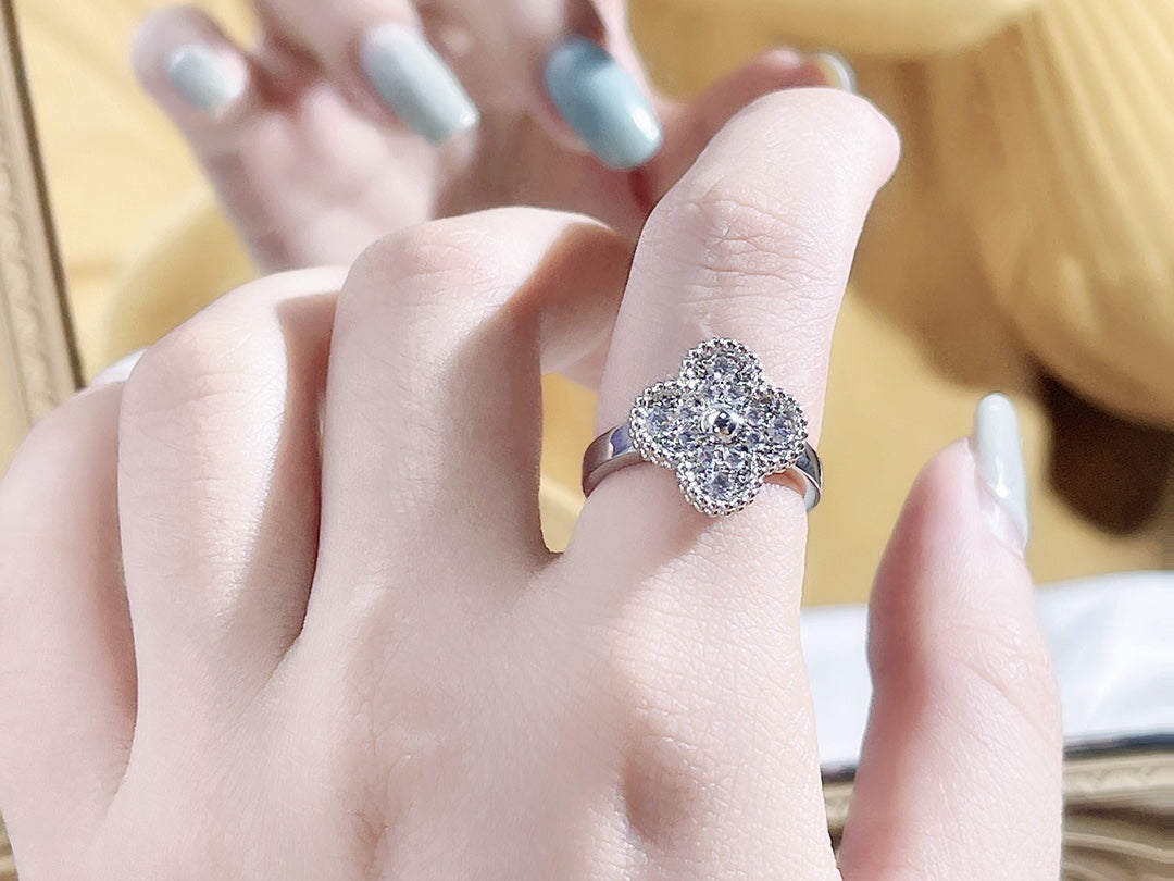 [Glow Muse]CLOVER DIAMOND RING