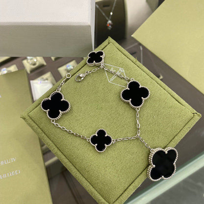 [Glow Muse]CLOVER 5 MOTIFS SIVLER ONYX BRACELET