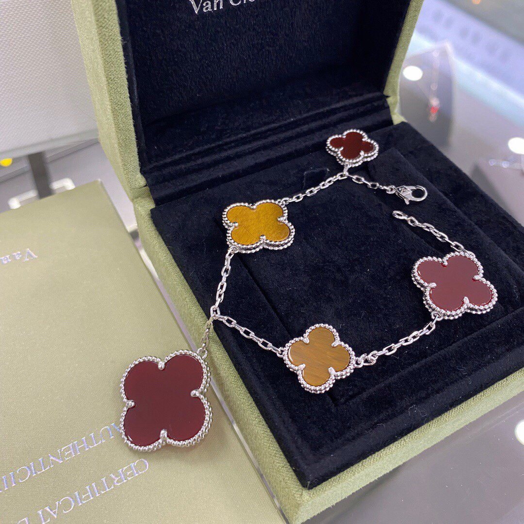 [Glow Muse]CLOVER 5 MOTIFS SIVLER CARNELIAN TIGER EYE BRACELET