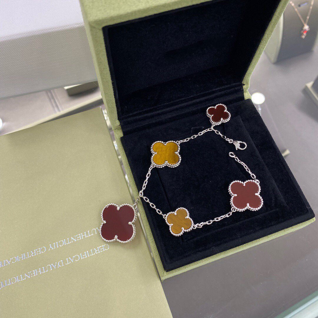 [Glow Muse]CLOVER 5 MOTIFS SIVLER CARNELIAN TIGER EYE BRACELET