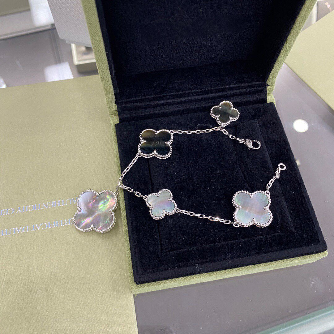 [Glow Muse]CLOVER 5 MOTIFS SIVLER DARK MOP BRACELET