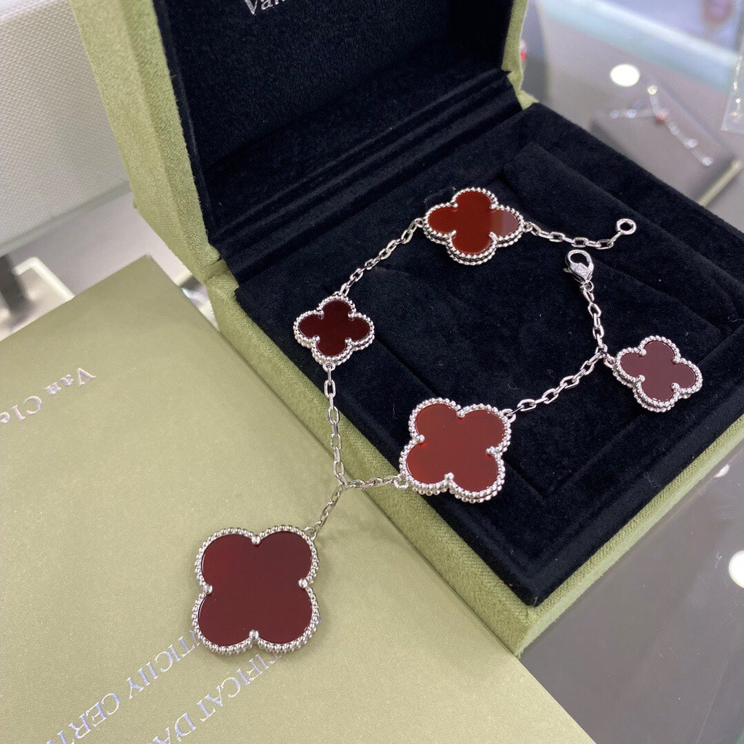 [Glow Muse]CLOVER 5 MOTIFS SIVLER CARNELIAN BRACELET