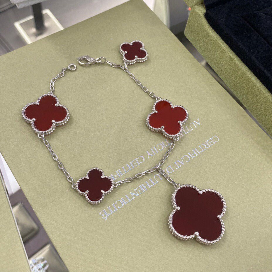 [Glow Muse]CLOVER 5 MOTIFS SIVLER CARNELIAN BRACELET