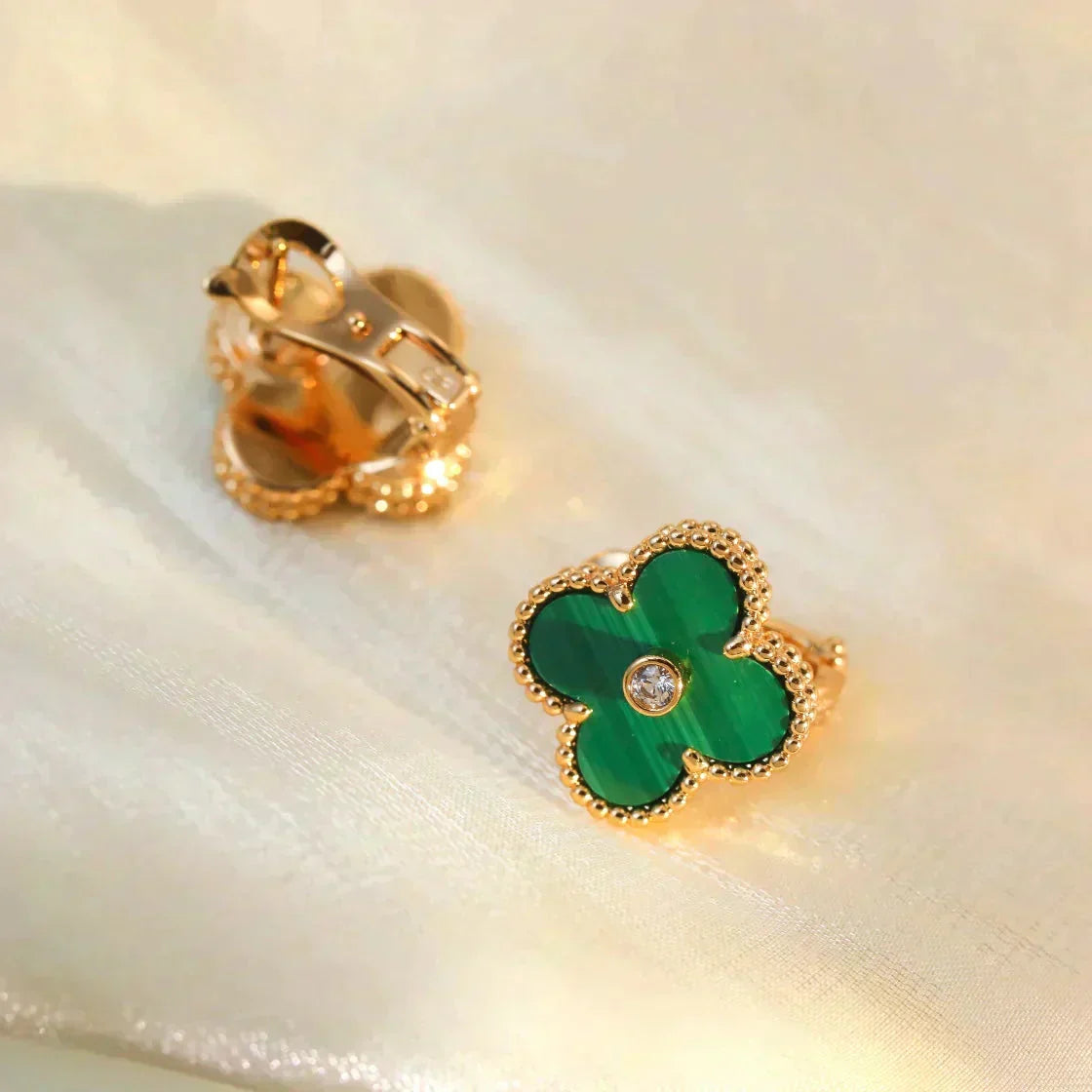 [Glow Muse]CLOVER MEDIUM 1 MOTIFS MALACHITE DIAMOND EARRINGS
