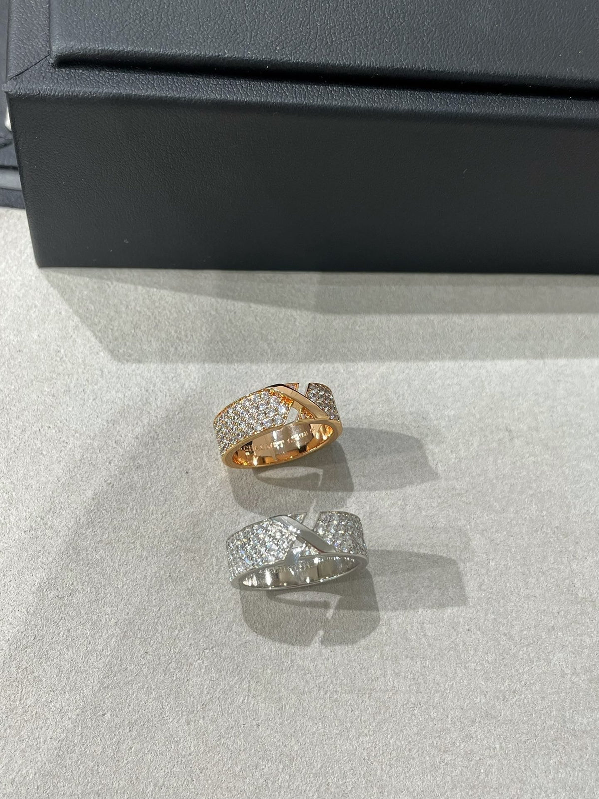 [Glow Muse]LIENS EVIDENCE  DIAMOND PAVED RING