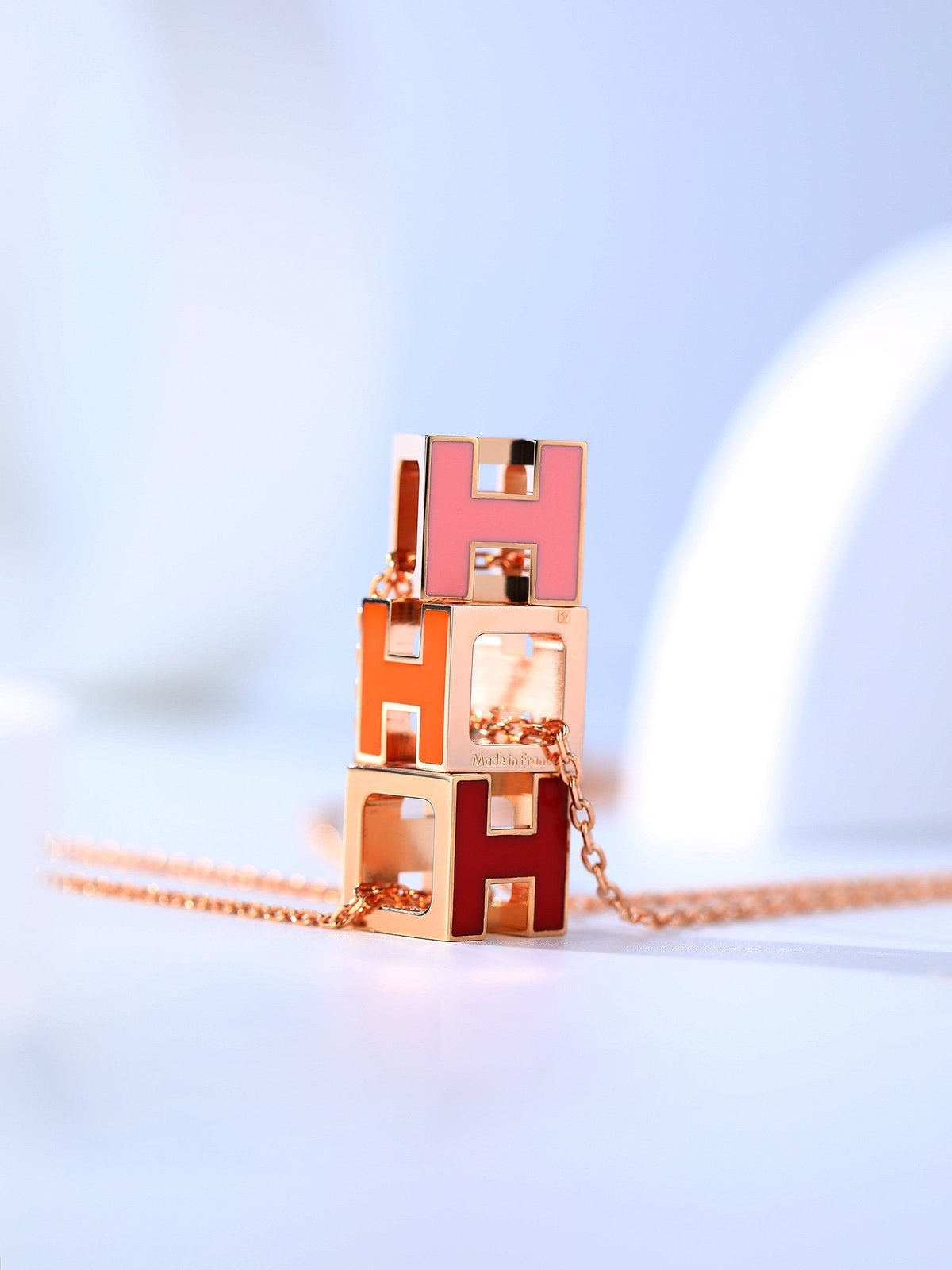 [Glow Muse]H CAGE PINK GOLD NECKLACE