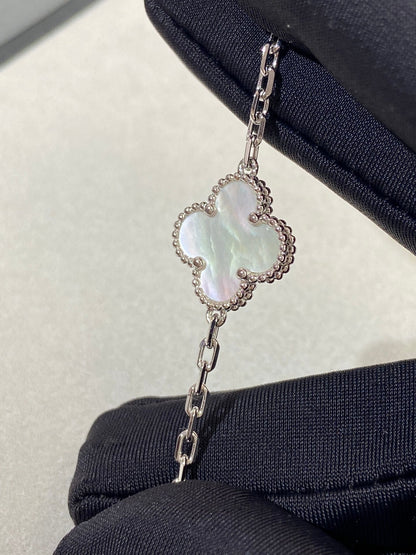 [⭐Glow Muse]CLOVER WHITE PEARL MOP 5 MOTIF BRACELET COLLECTION