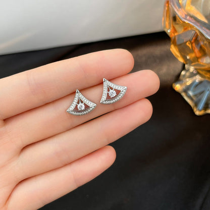 [Glow Muse]DREAM MINI DIAMOND STUD EARRINGS