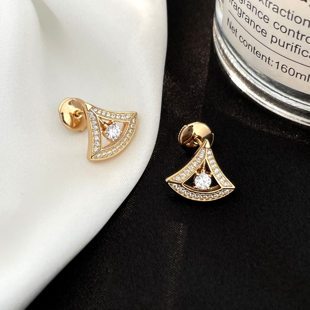 [Glow Muse]DREAM MINI DIAMOND STUD EARRINGS