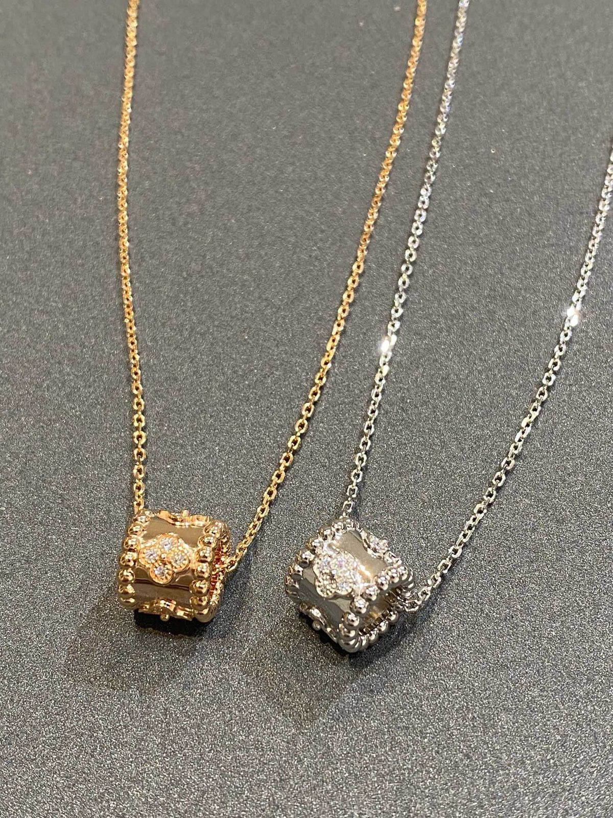 [Glow Muse]PERLEE PEDANT SIVLER DIAMOND NECKLACE