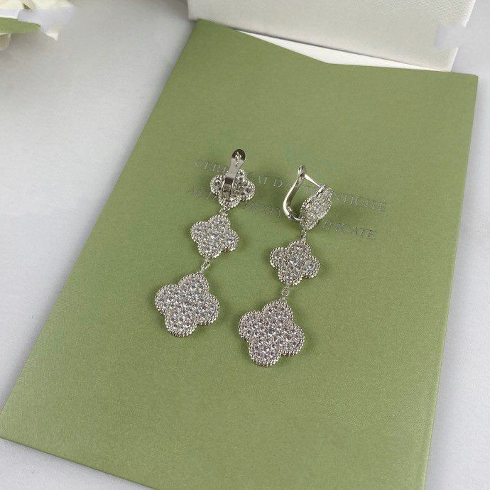 [Glow Muse]CLOVER 3 MOTIF DIAMOND SILVER DROP EARRINGS