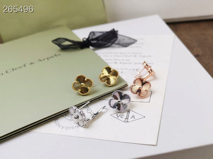 [Glow Muse]CLOVER MEDIUM STUD EARRINGS