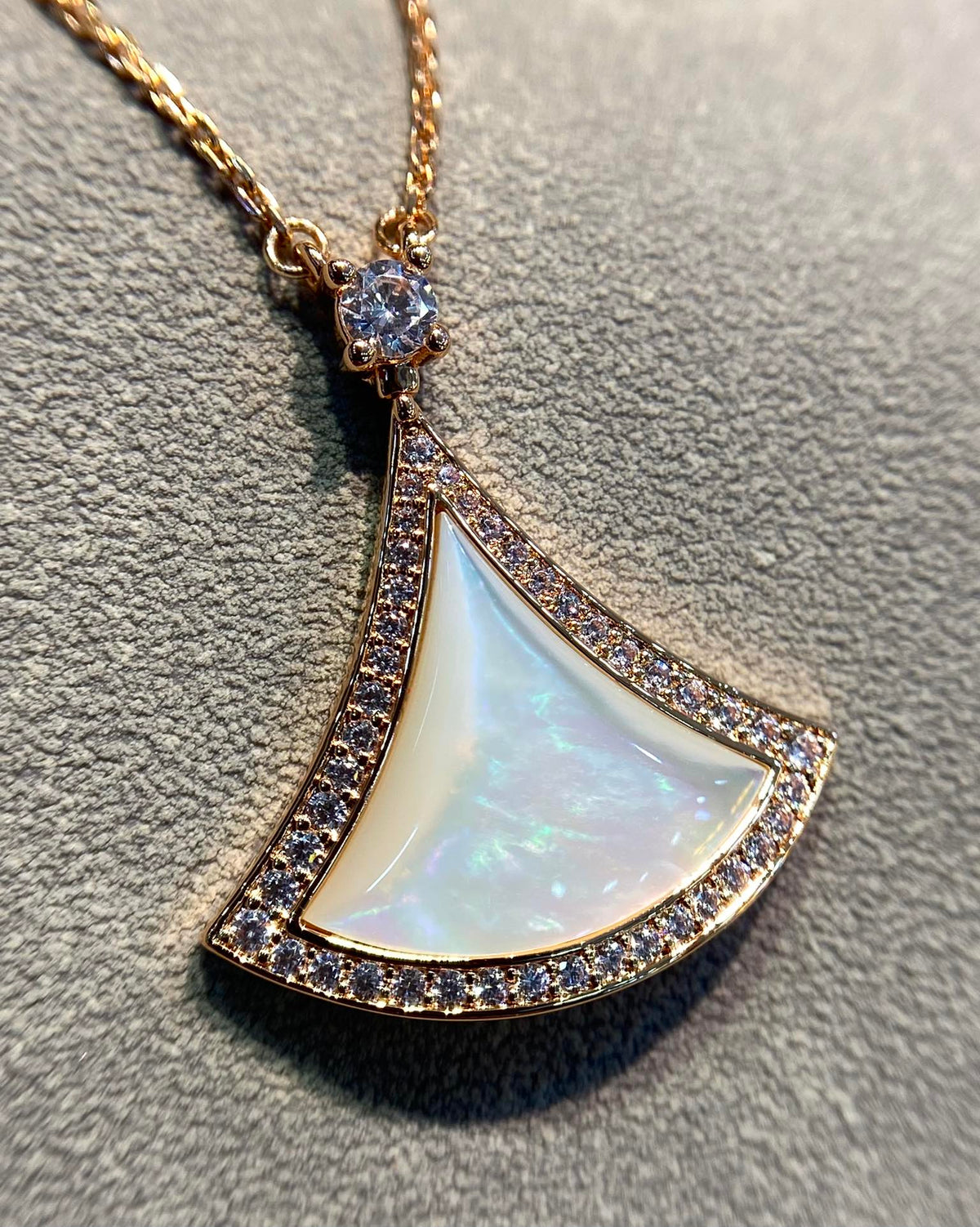 [Glow Muse]DREAM MOP DIAMOND PAVED PINK GOLD NECKLACE
