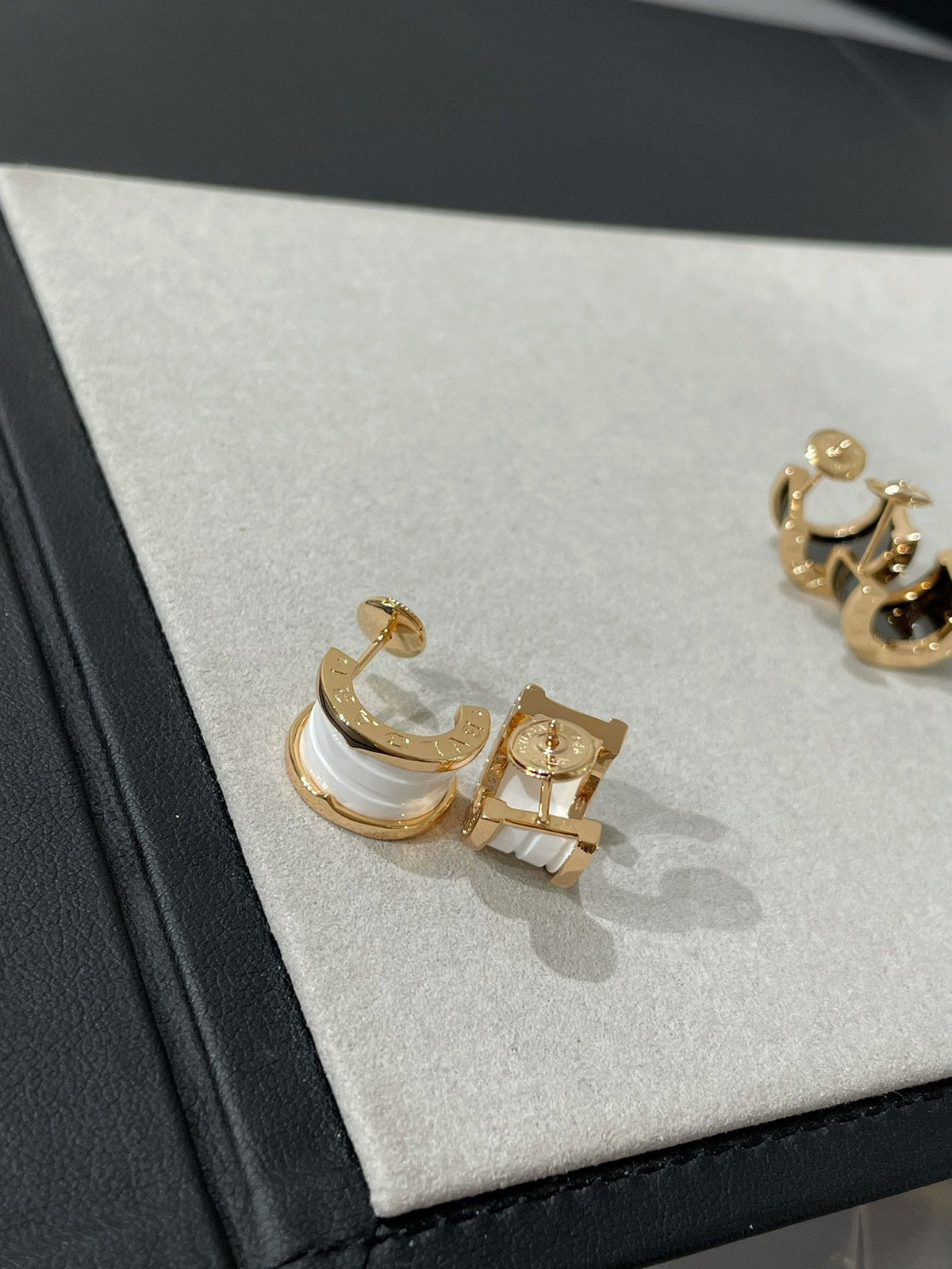 [Glow Muse]ZERO 1 PINK GOLD CERAMIC EARRINGS