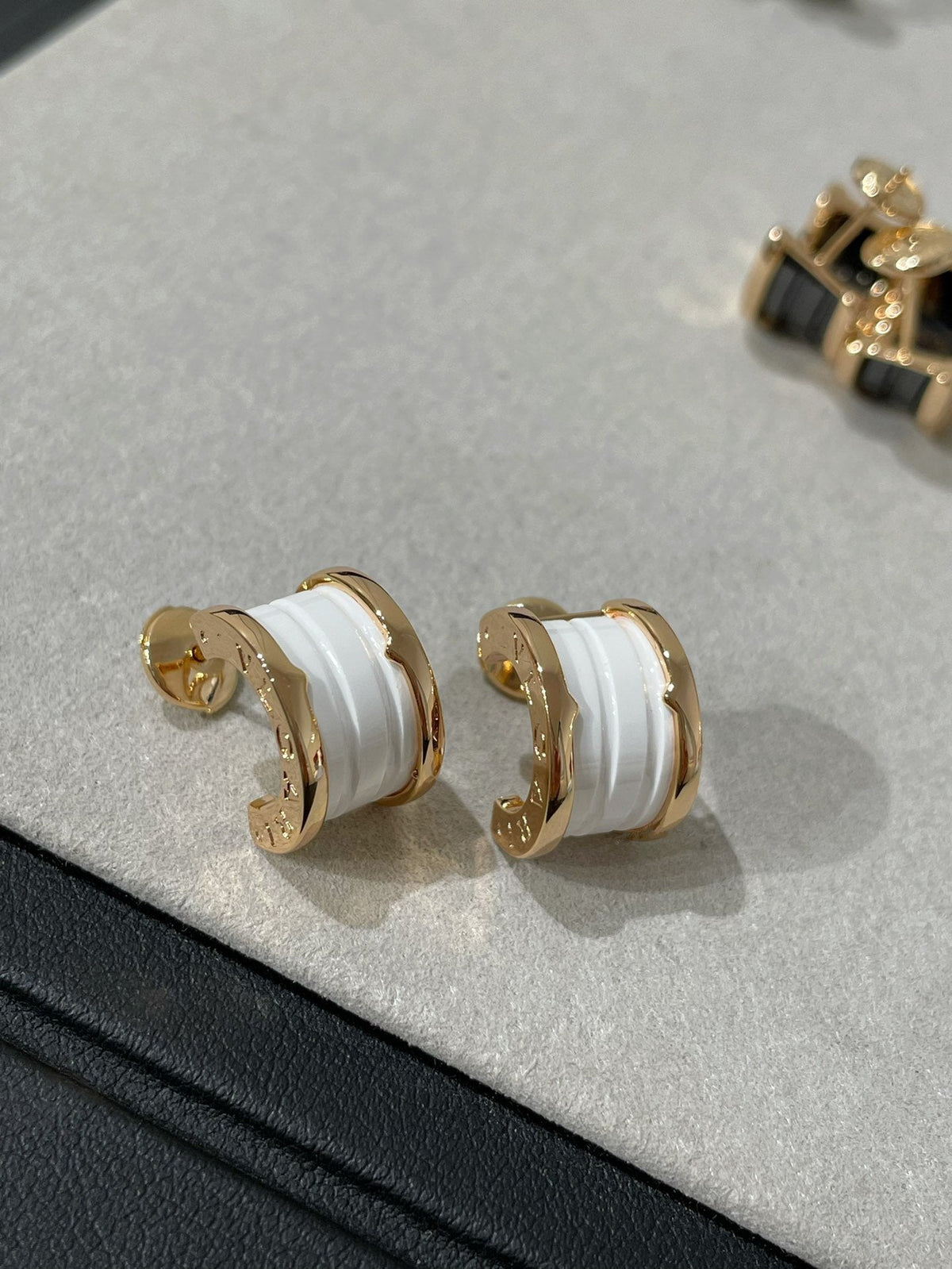 [Glow Muse]ZERO 1 PINK GOLD CERAMIC EARRINGS