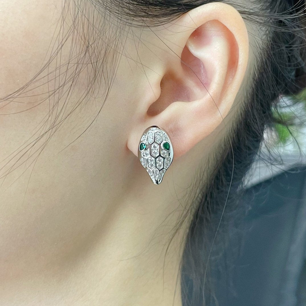 [Glow Muse]SERPENT DIAMOND STUD EARRINGS