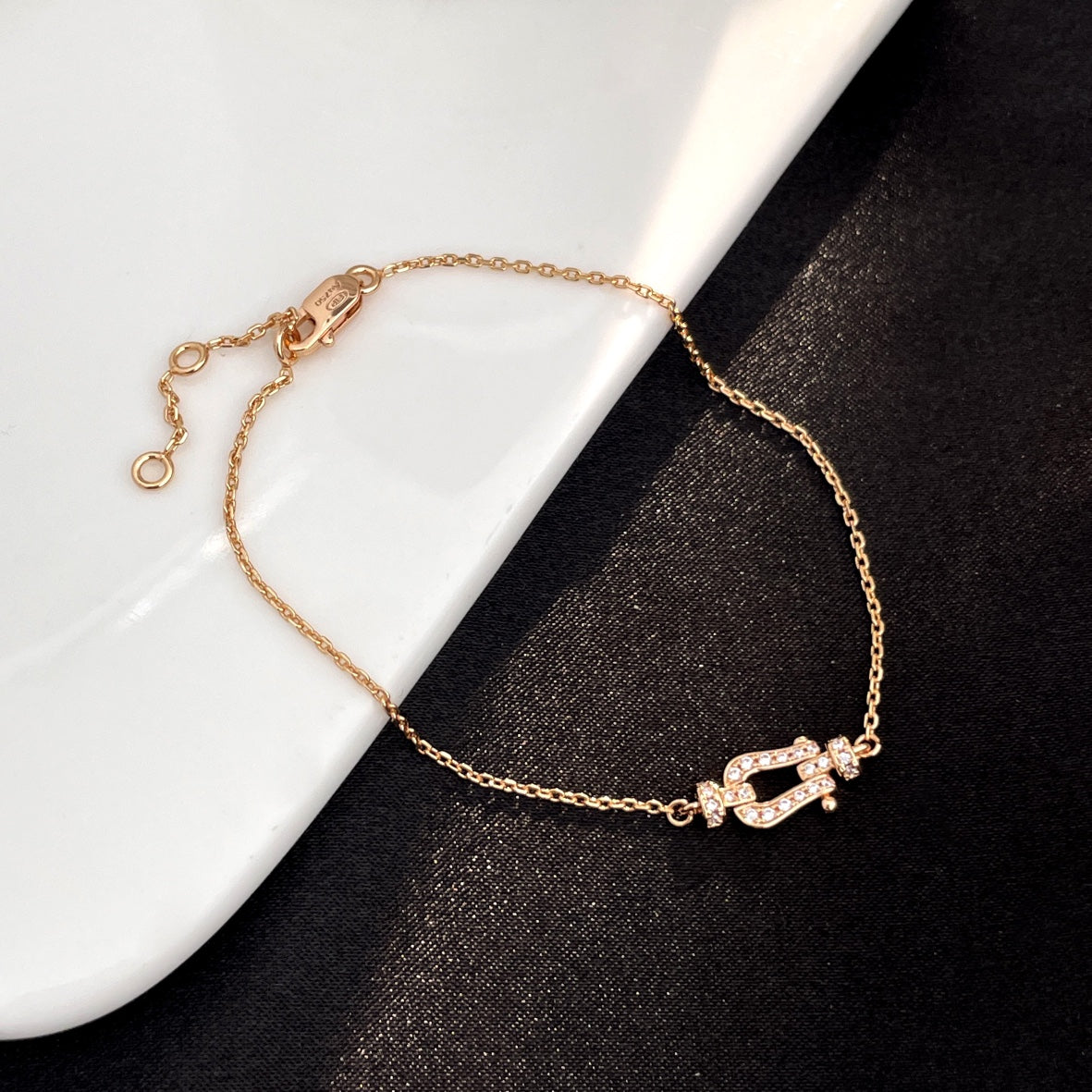 [Glow Muse]FORCE 10 FULL DIAMOND BUCKLE CHAIN LINK MINI MODEL