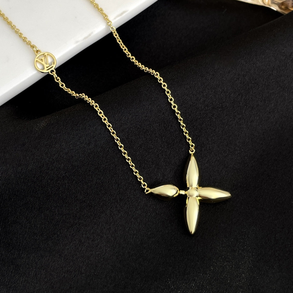[Glow Muse]LOUISETTE GOLD NECKLACE
