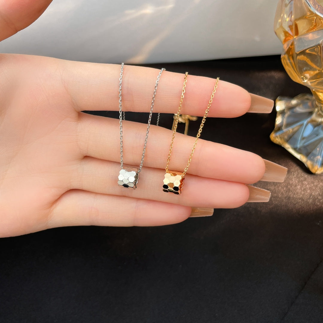 [Glow Muse]BEE MINI NECKLACE