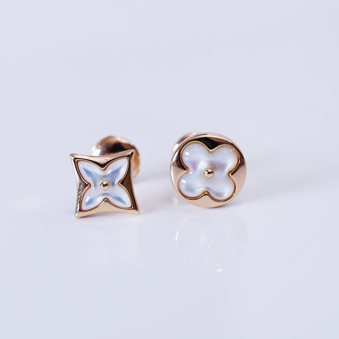 [Glow Muse]STAR AND SUN PINK GOLD MOP STUD EARRINGS