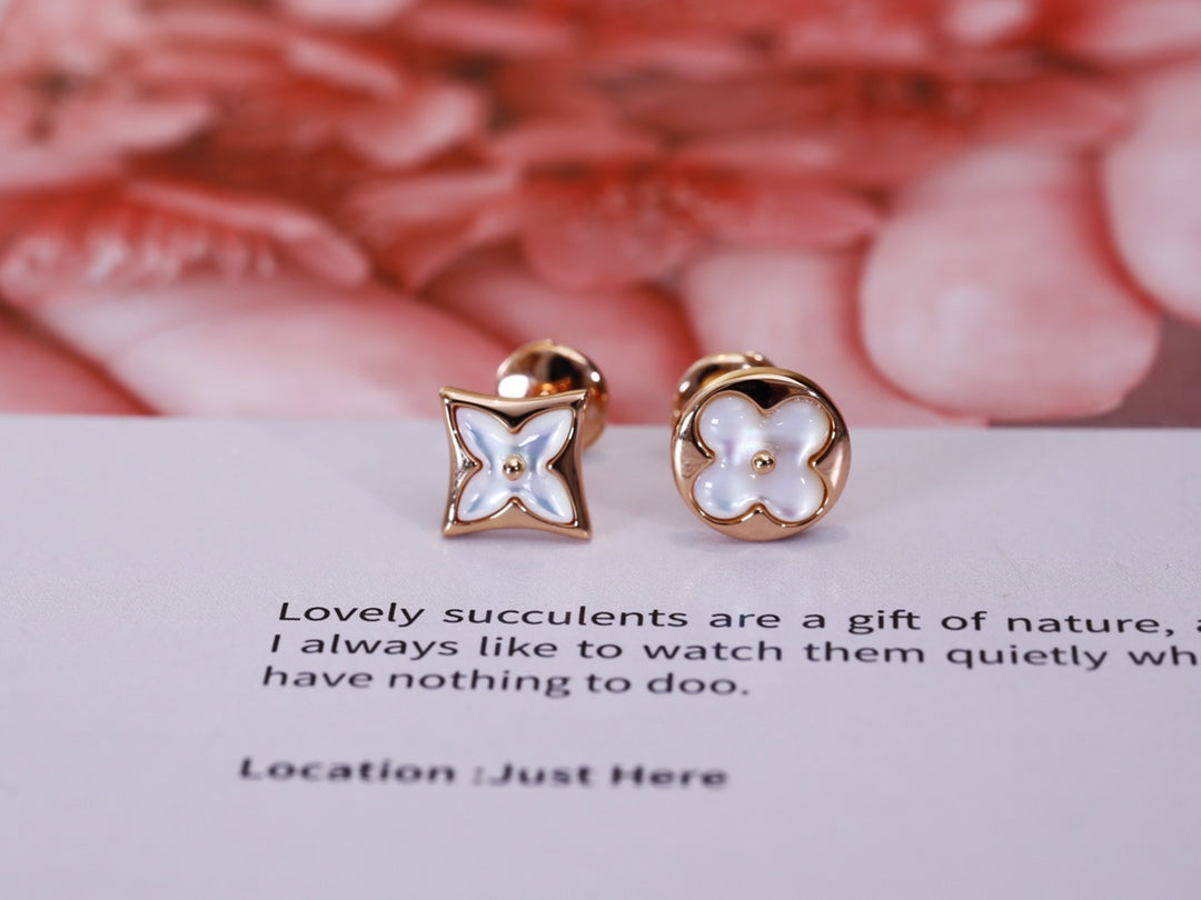 [Glow Muse]STAR AND SUN PINK GOLD MOP STUD EARRINGS