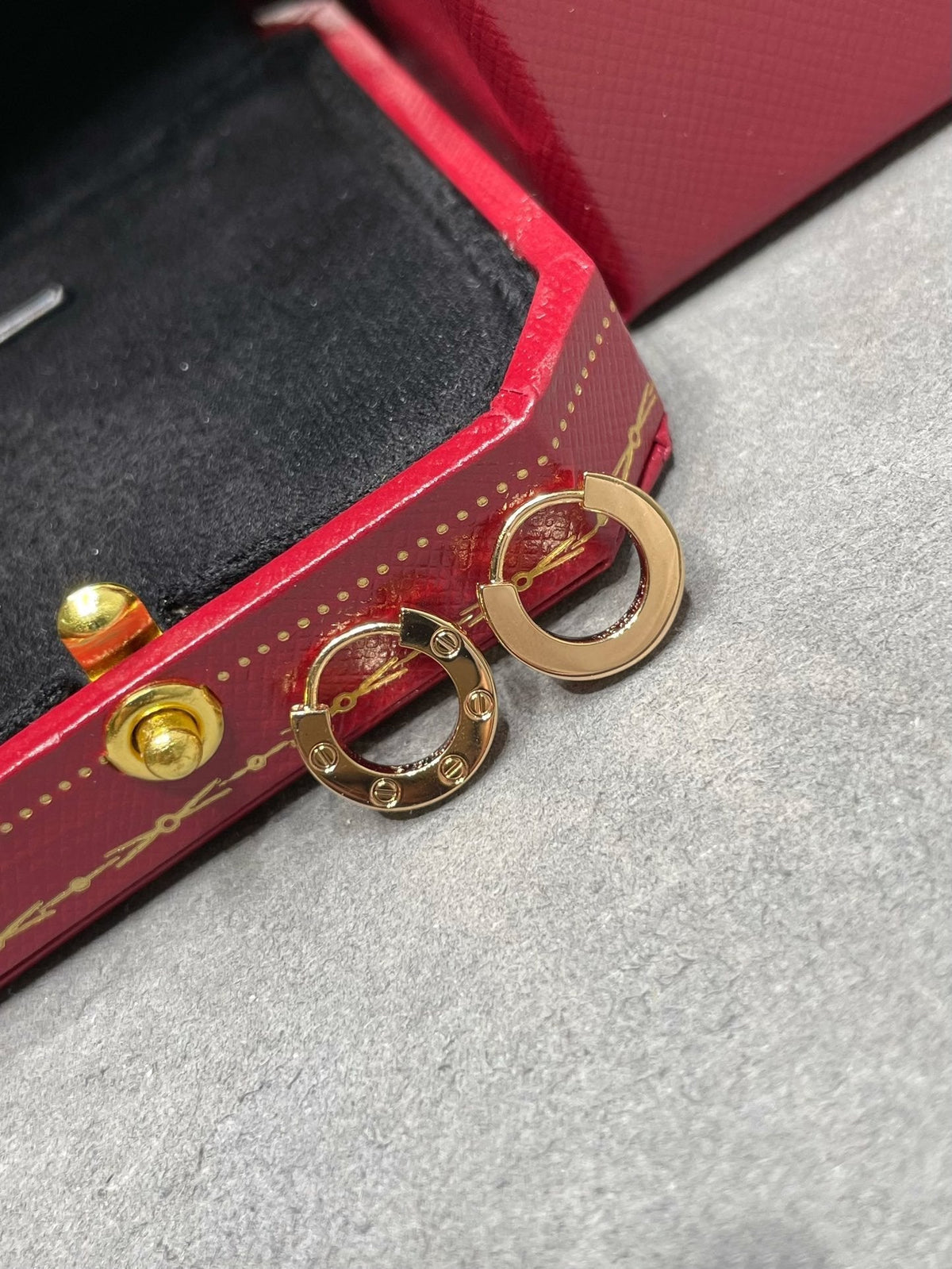 [Glow Muse]LOVE MINI EARRINGS