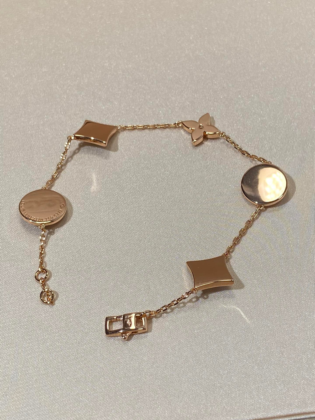 [Glow Muse]STAR AND SUN 5 MOTIF MOP PINK GOLD BRACELET