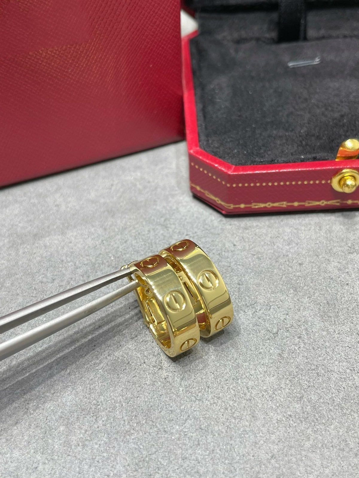 [Glow Muse]LOVE 5.5MM EARRINGS