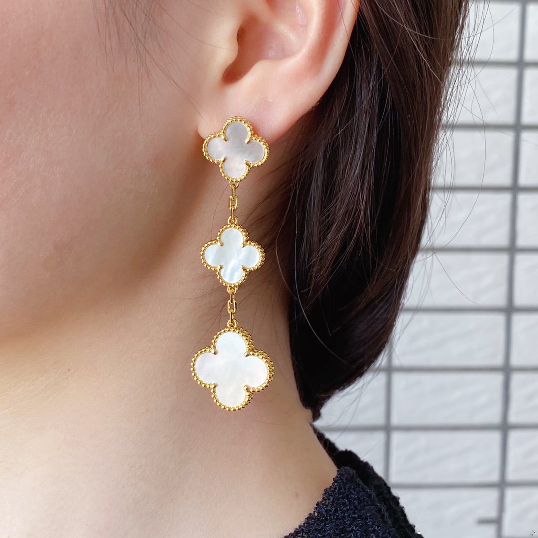 [Glow Muse]CLOVER MOP 3 MOTIFS GOLD EARRINGS