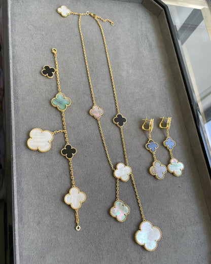 [Glow Muse]CLOVER 3 MOTIF MOP ONYX DARK MOP PINK GOLD EARRINGS