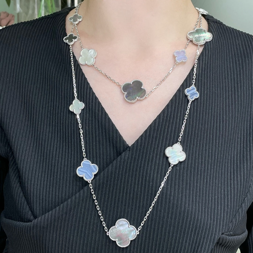 [Glow Muse]CLOVER 16 MOTIF CHALCEDONY MOP SILVER NECKLACE
