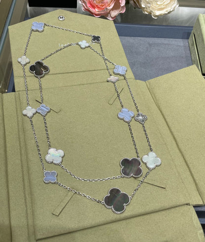 [Glow Muse]CLOVER 16 MOTIF CHALCEDONY MOP SILVER NECKLACE